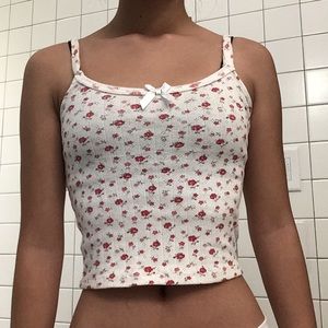 Brandy Melville skylar bow tank